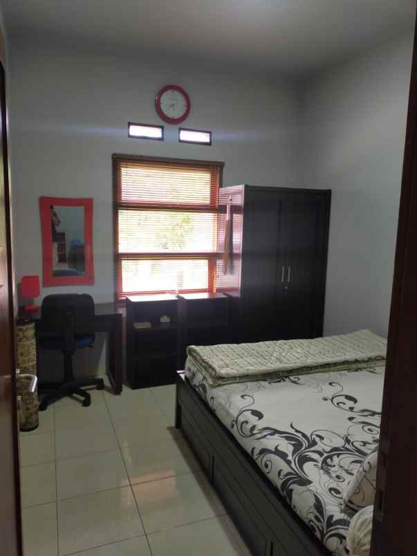 dijual rumah setraduta sariwangi