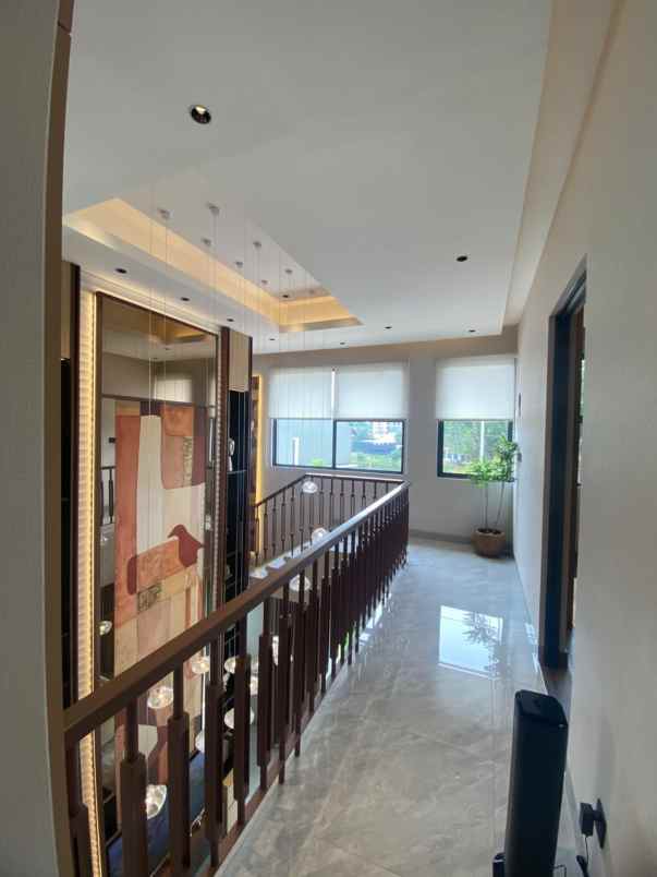 dijual rumah shila at sawangan