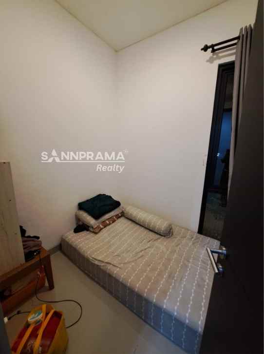 dijual rumah shila sawangan