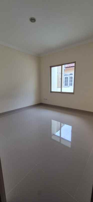 dijual rumah siap huni citra gran cibubur