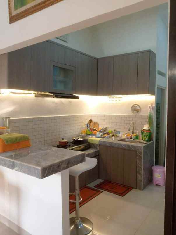 dijual rumah siap huni dalam cluster depok