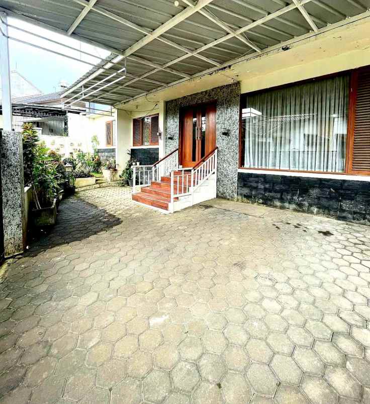 dijual rumah siap huni strategis di gunung batu