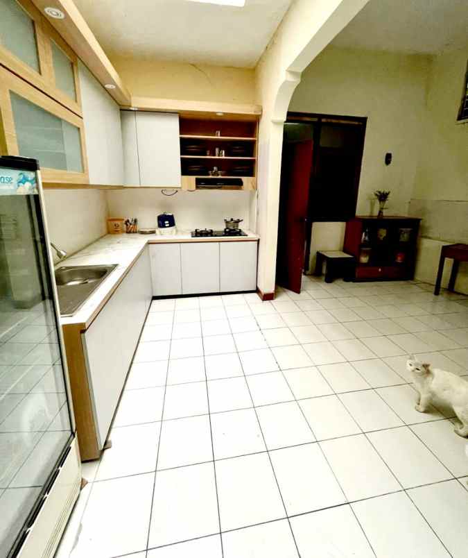 dijual rumah siap huni strategis di gunung batu