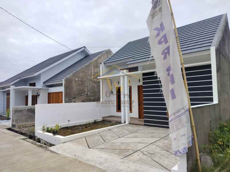 dijual rumah sidoluhur