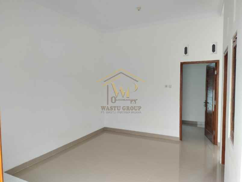 dijual rumah sidoluhur godean sleman