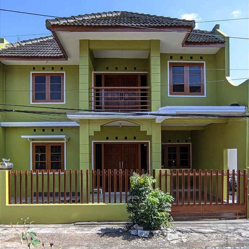 Dijual Rumah 2 Lantai Simpang Borobudur Kota Malang 19 Milyar