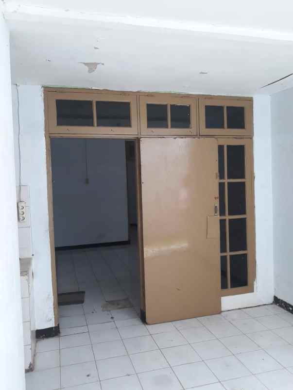 dijual rumah simpang darmo permai