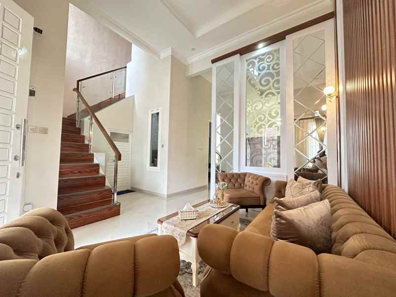 dijual rumah simpang kalpataru