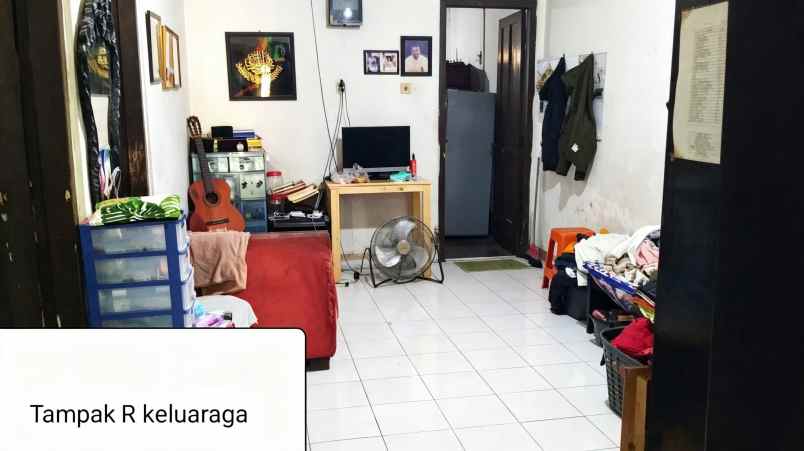 dijual rumah strategis 5 kamar di klender