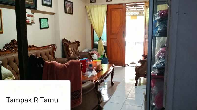 dijual rumah strategis 5 kamar di klender