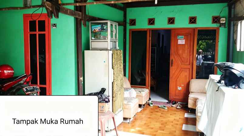 dijual rumah strategis 5 kamar di klender