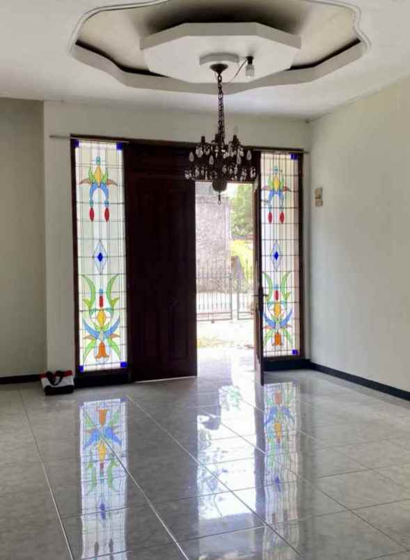 dijual rumah strategis bandung