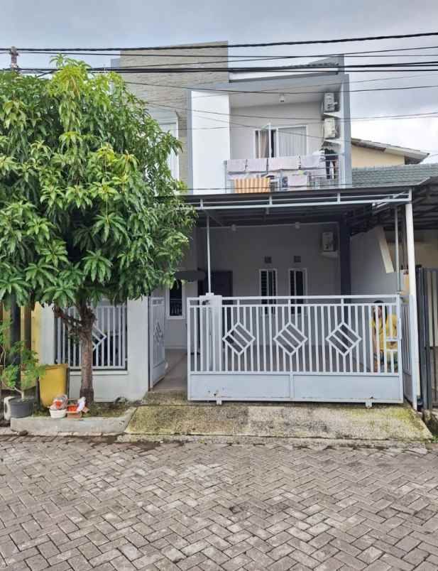 dijual rumah sukolilo dian regency
