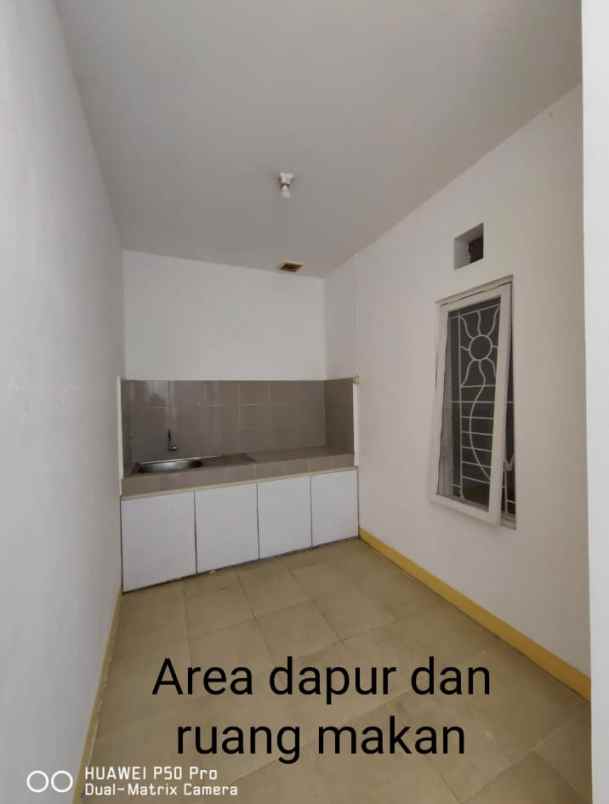 dijual rumah sukolilo dian regency