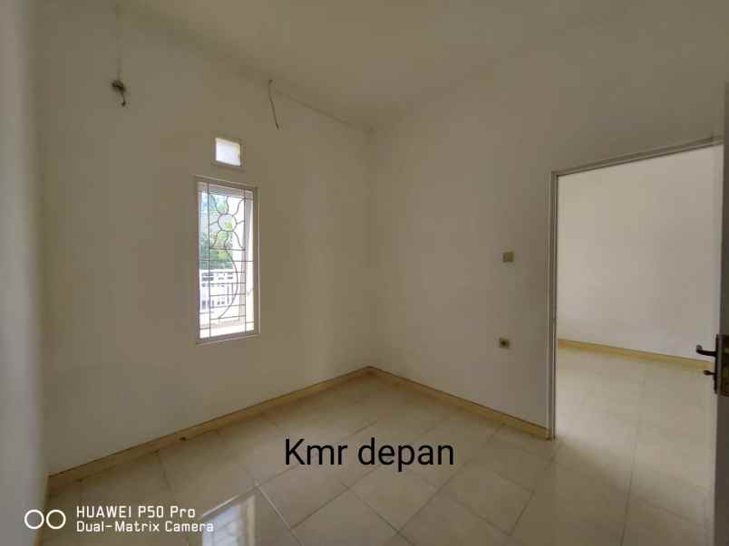 dijual rumah sukolilo dian regency