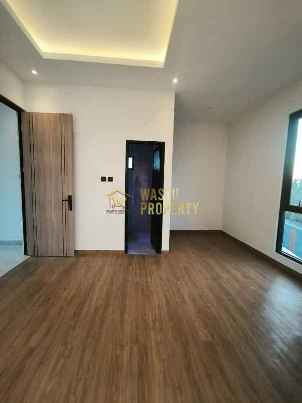 dijual rumah sumberadi