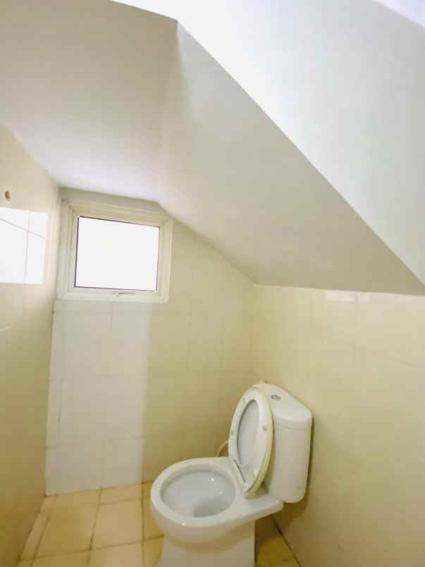 dijual rumah suvarna padi cluster mahoni