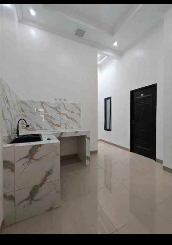 dijual rumah taman harapan baru kota