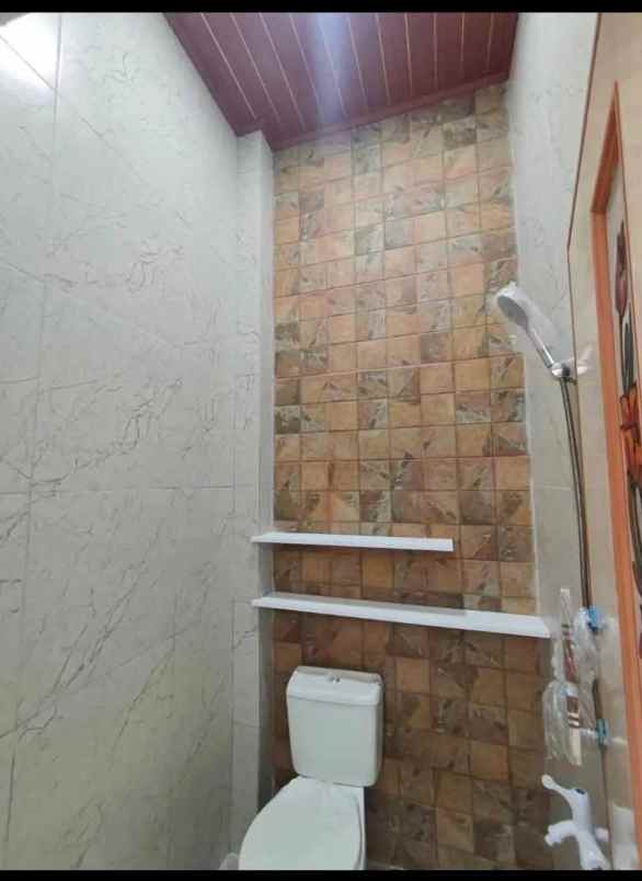 dijual rumah taman harapan baru kota