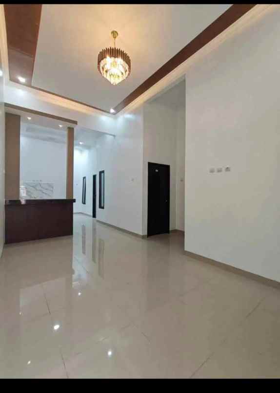 dijual rumah taman harapan baru kota