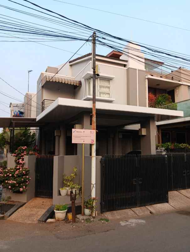 dijual rumah taman malaka utara pondok