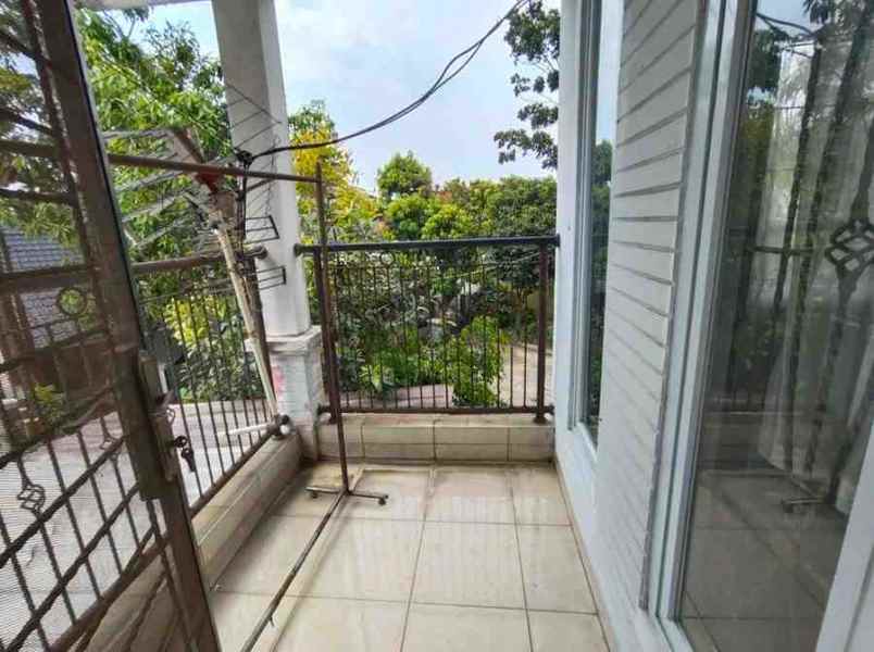 dijual rumah tapos