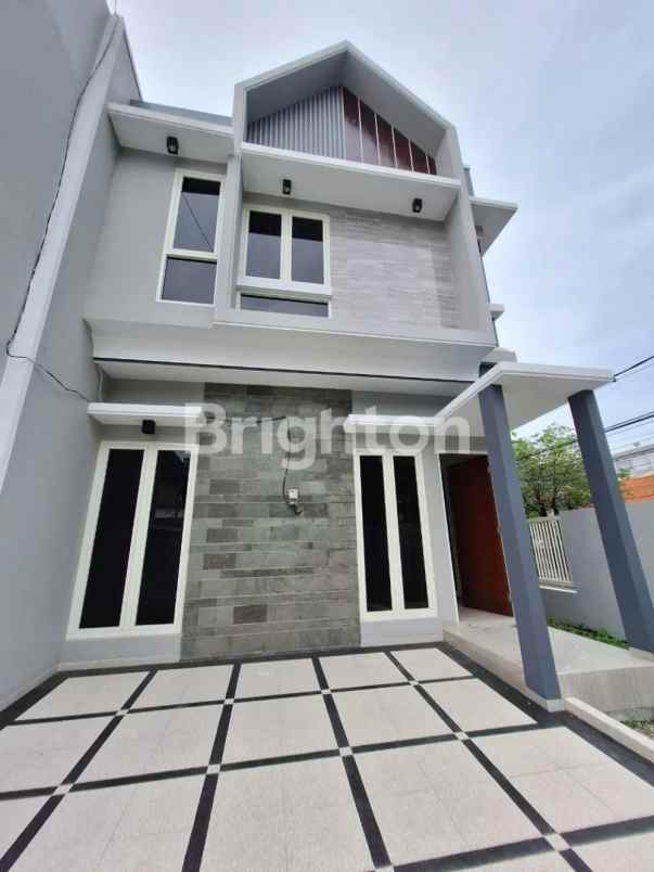 dijual rumah tenggilis tengah