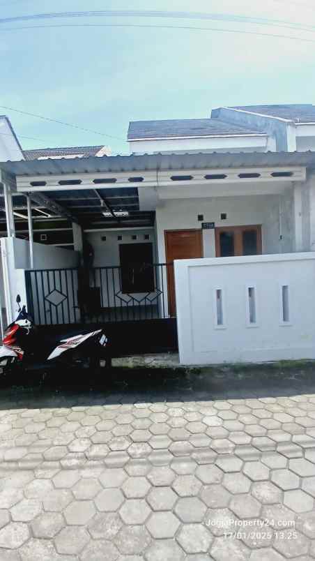 dijual rumah terminal giwangan