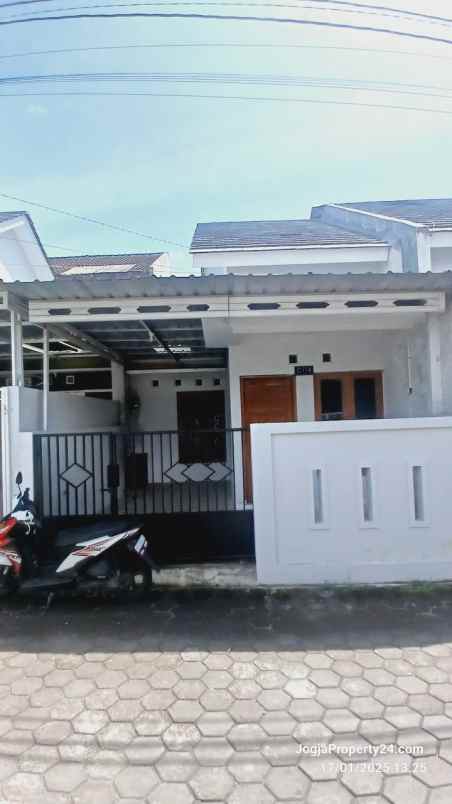 dijual rumah terminal giwangan