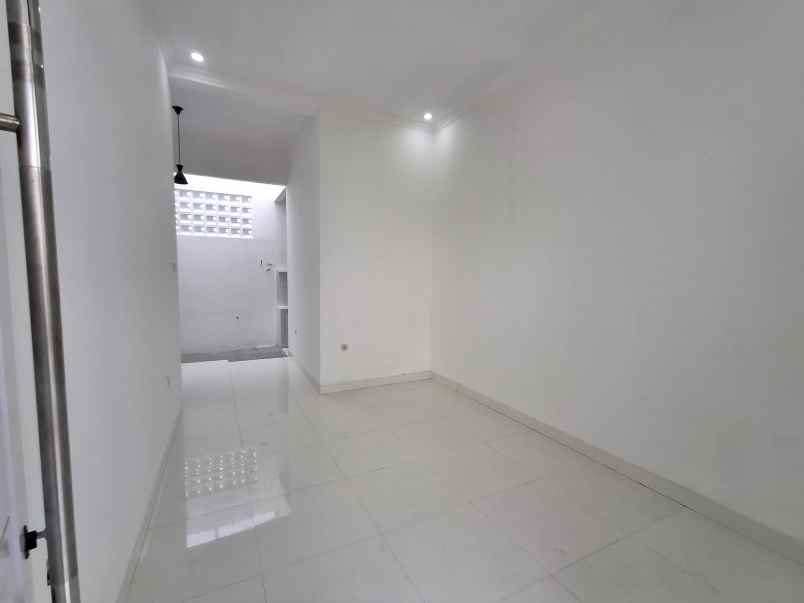 dijual rumah trunuh klaten selatan klaten