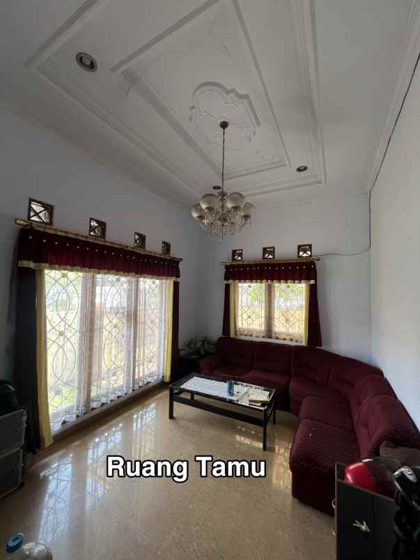 dijual rumah turangga