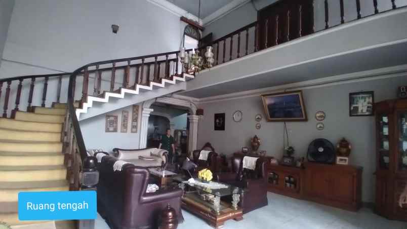 dijual rumah utan kayu