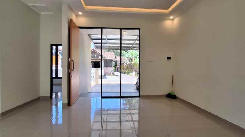 dijual rumah wedomartani ngemplak