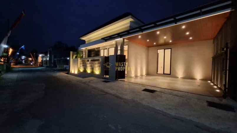 dijual rumah widodomartani ngemplak