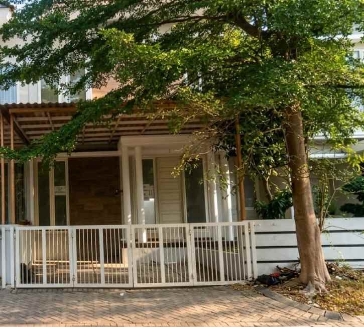 dijual rumah wisata semanggi