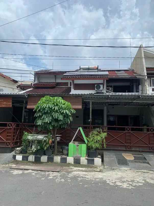 dijual rumah wisma menanggal surabaya