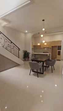 dijual rumah wonokromo