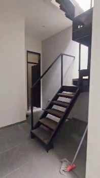 dijual rumah wonokromo