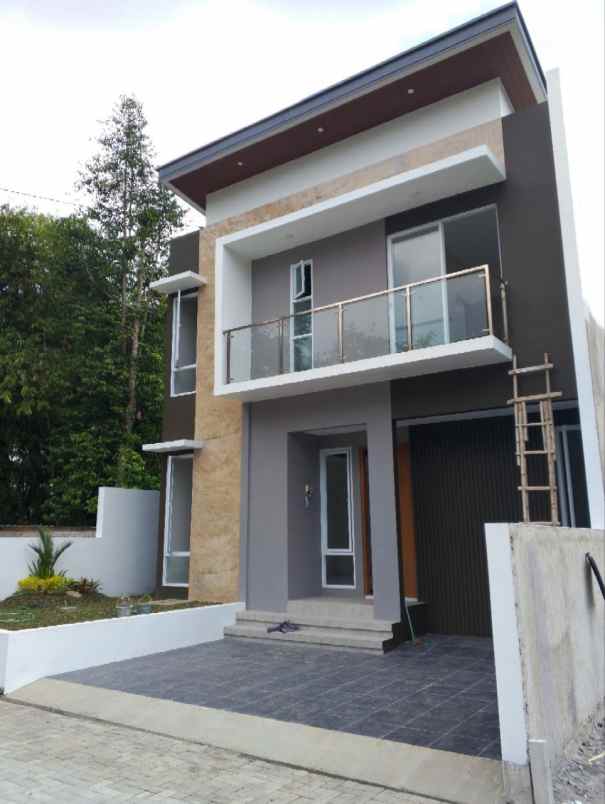 dijual rumah wonosalam ngaglik sleman jogja