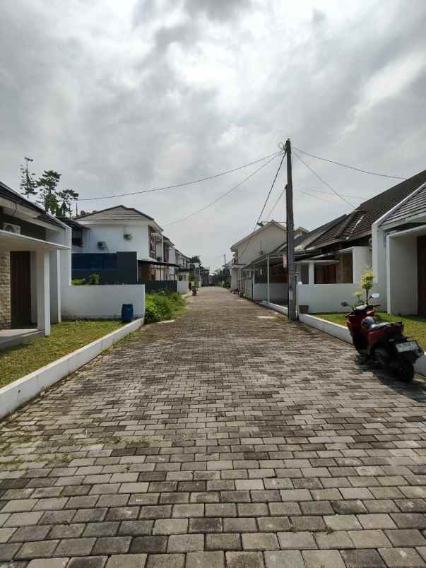dijual tanah jalan kaliurang km 9 5