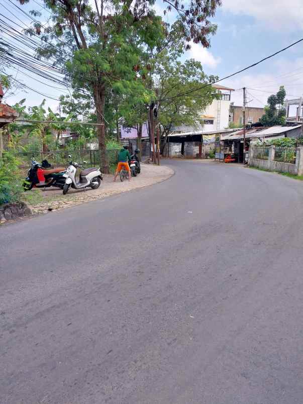 dijual tanah jalan raya cipamokolan