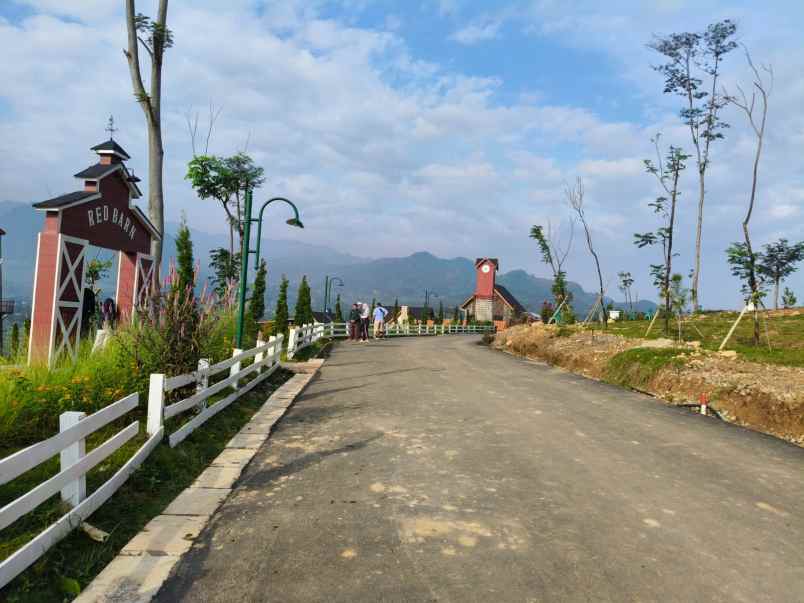 dijual tanah jalan raya puncak dua