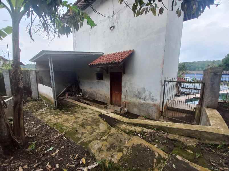 dijual tanah jl cikole
