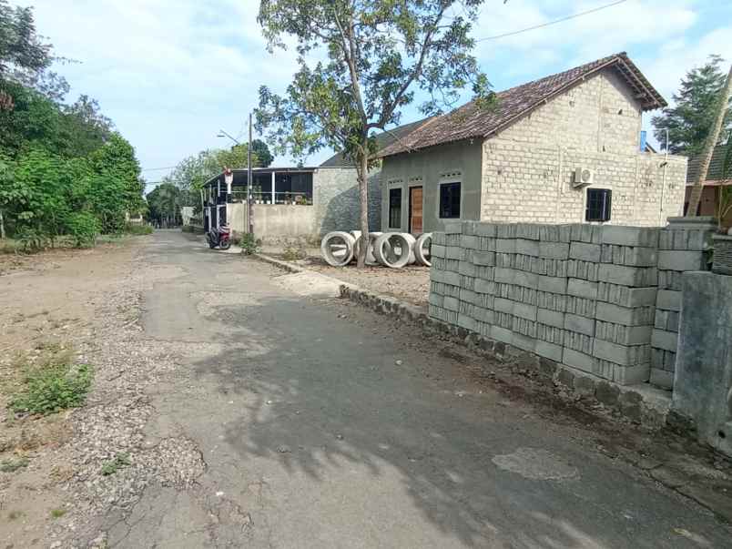 dijual tanah kadisoka