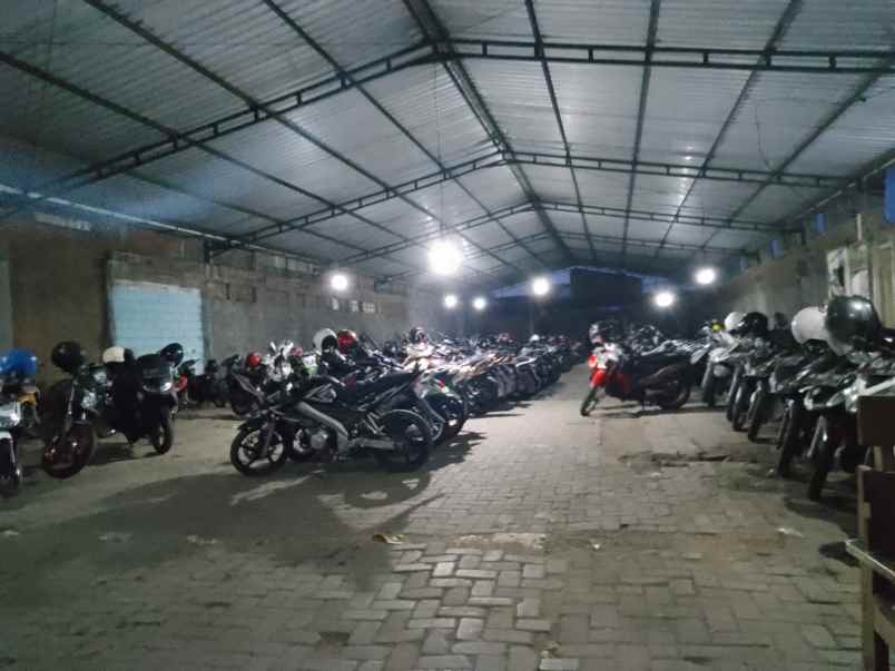 dijual tempat usaha strategis