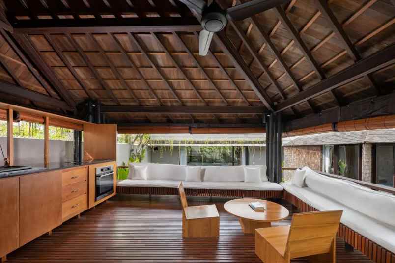 dijual villa canggu badung bali