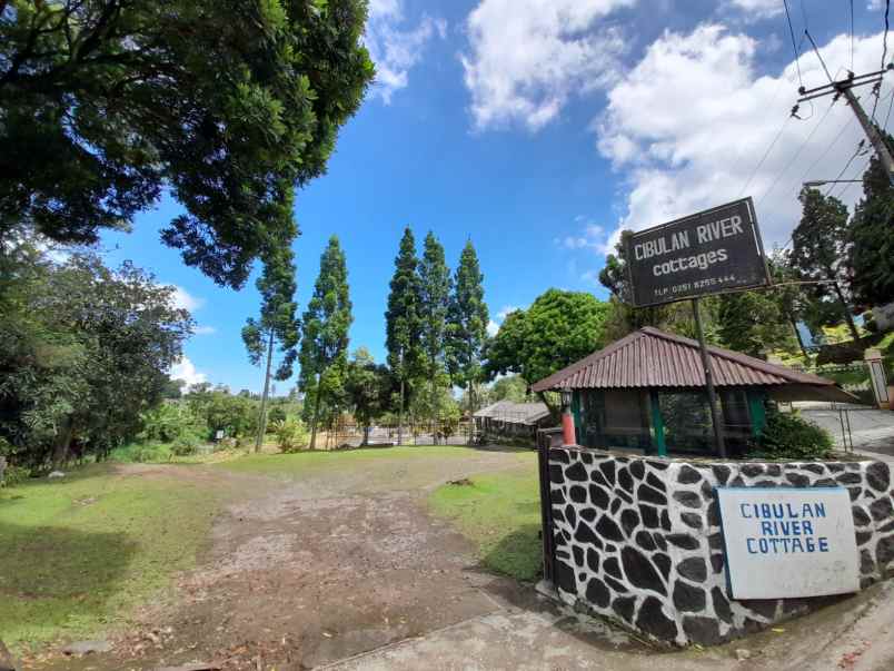 dijual villa jl padat karya