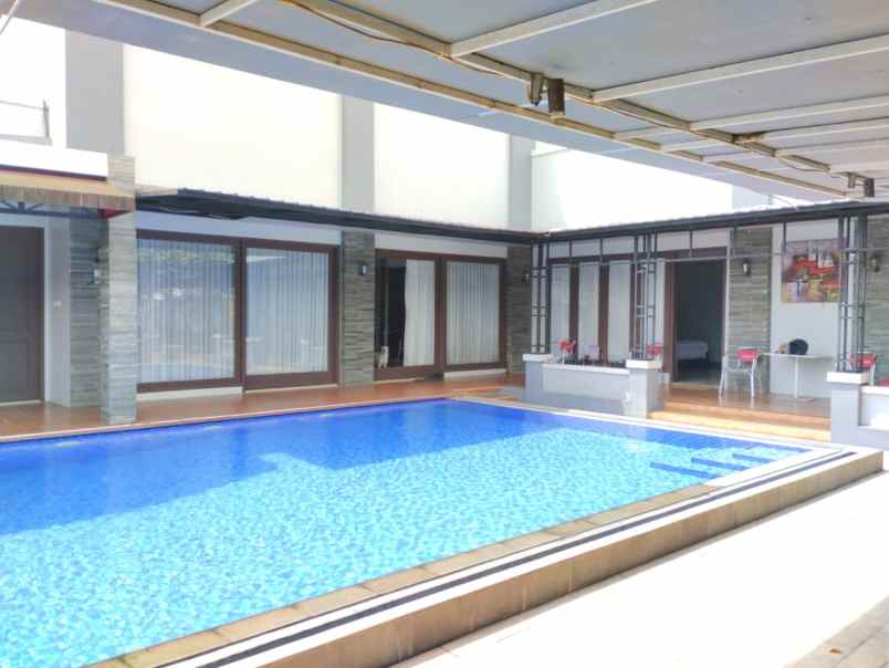 dijual villa kebumen