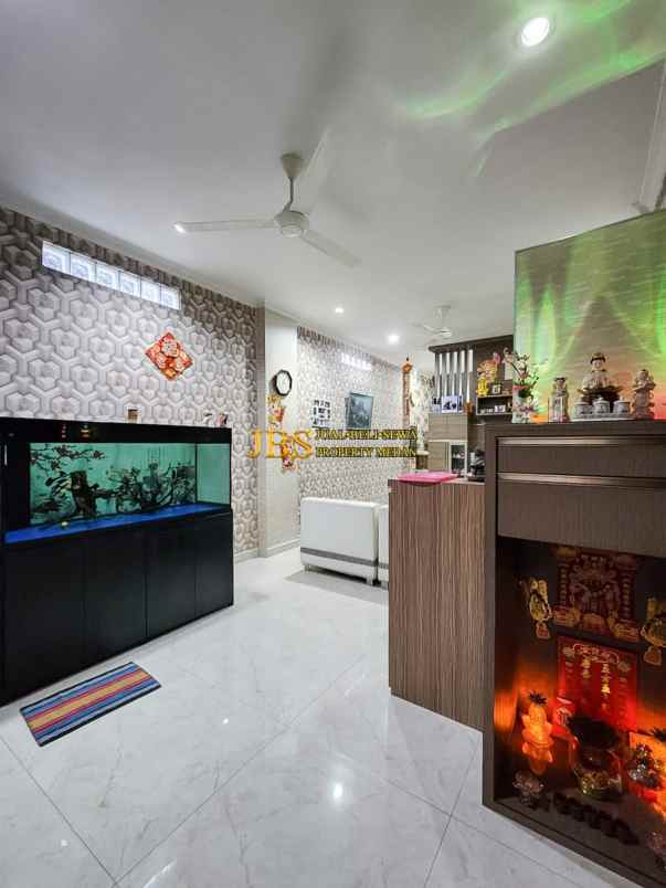 dijual villa komplek tenun indah jalan