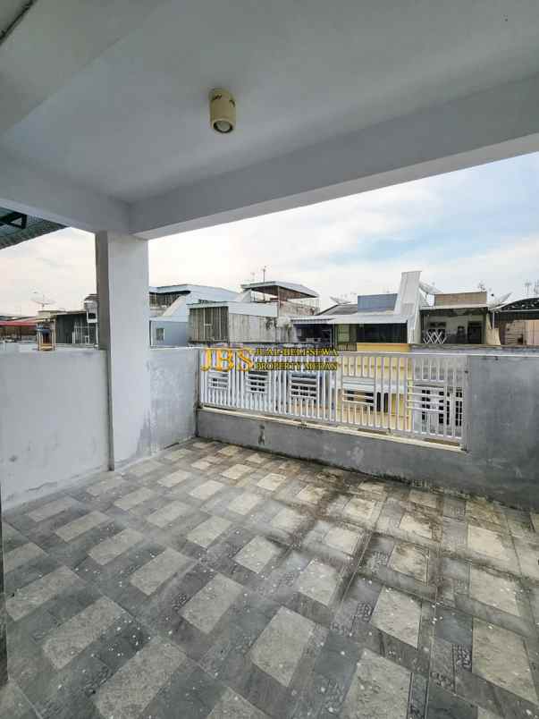 dijual villa komplek tenun indah jalan